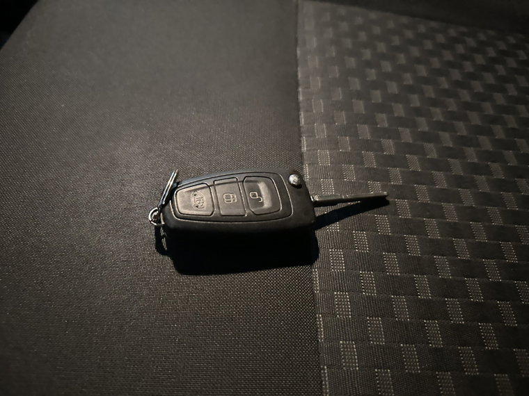 Vehicle Image 19
