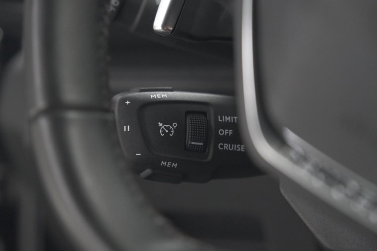 Vehicle Image 40