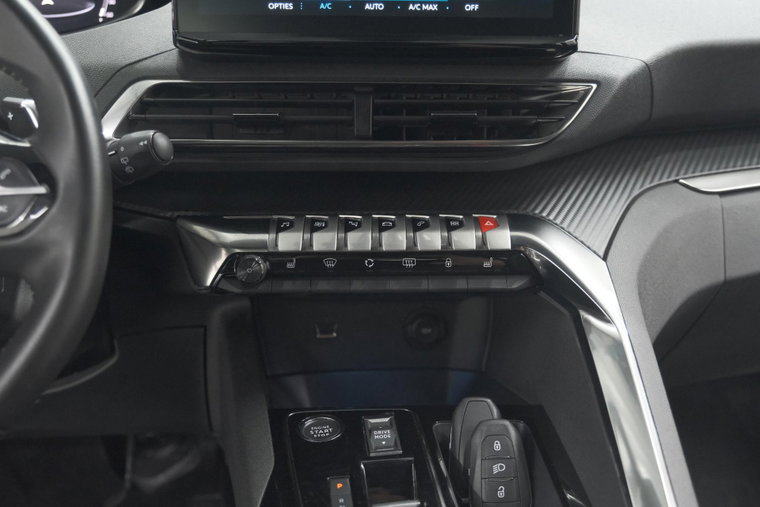 Vehicle Image 48