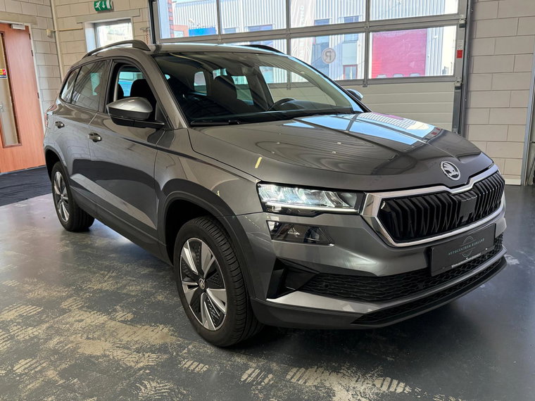 Vehicle Image 12