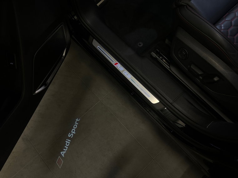Vehicle Image 38
