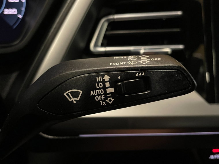 Vehicle Image 48