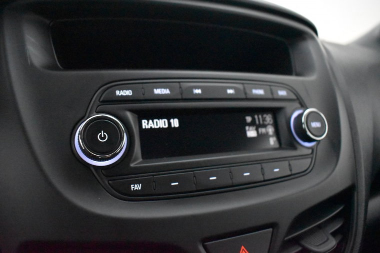 Vehicle Image 19