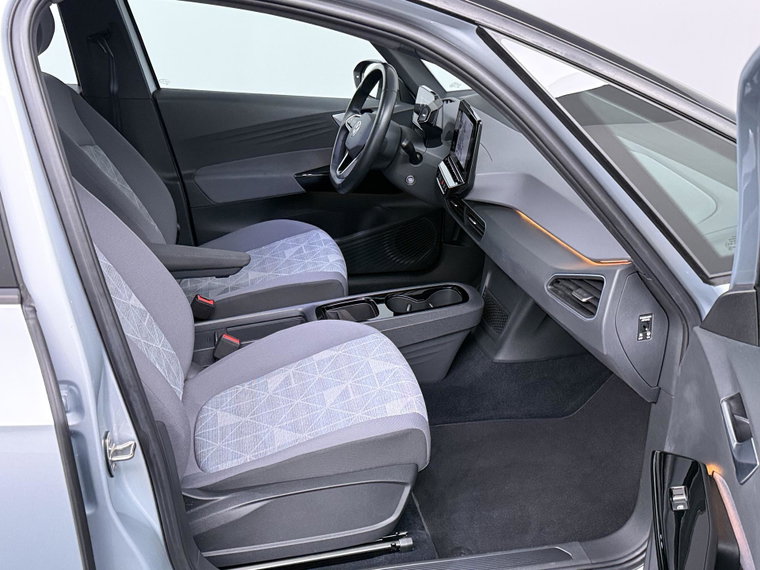 Vehicle Image 37