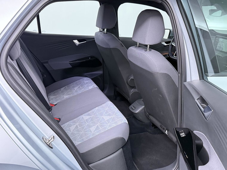 Vehicle Image 39