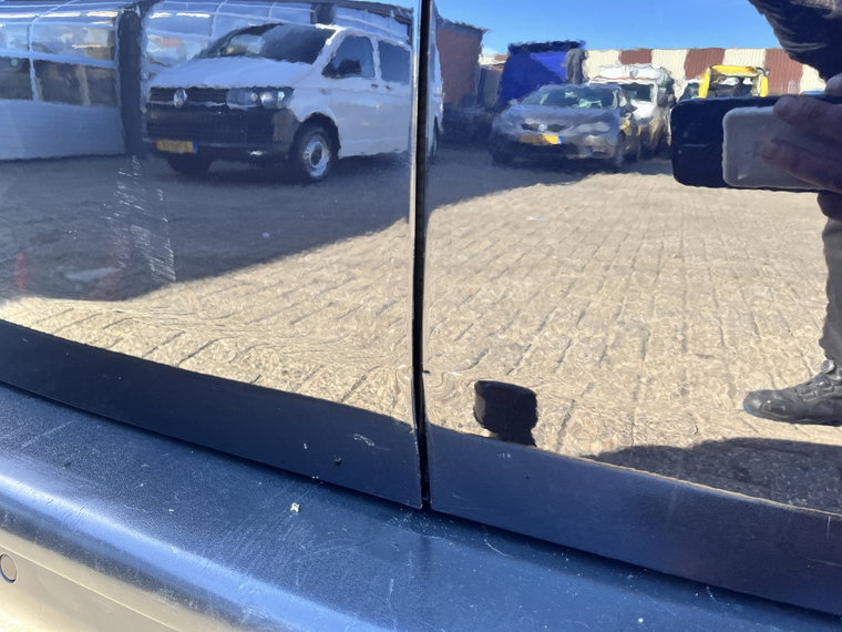 Vehicle Image 37