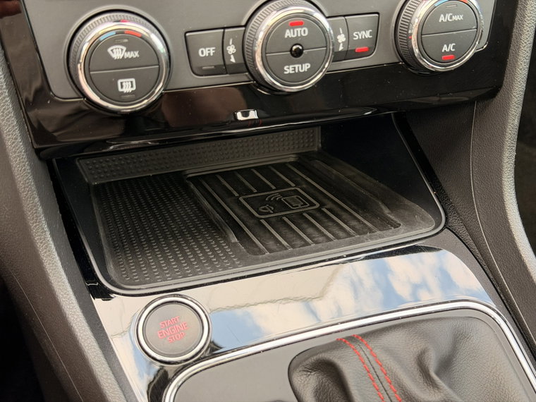Vehicle Image 28