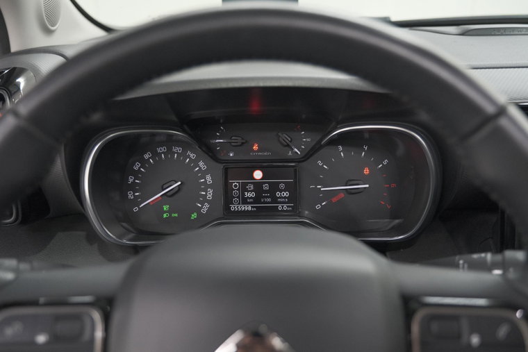 Vehicle Image 25