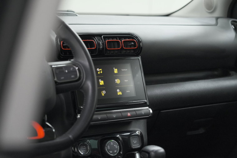 Vehicle Image 36