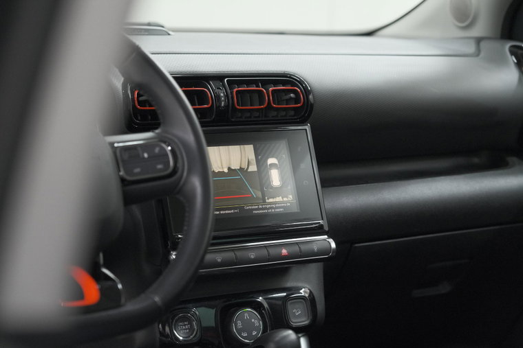 Vehicle Image 41