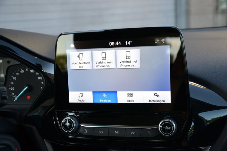 Vehicle Image 11