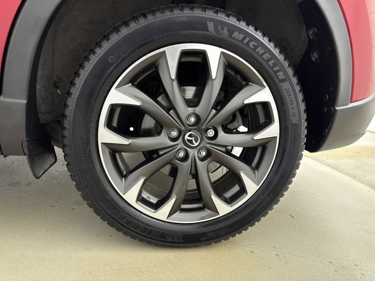 Vehicle Image 30
