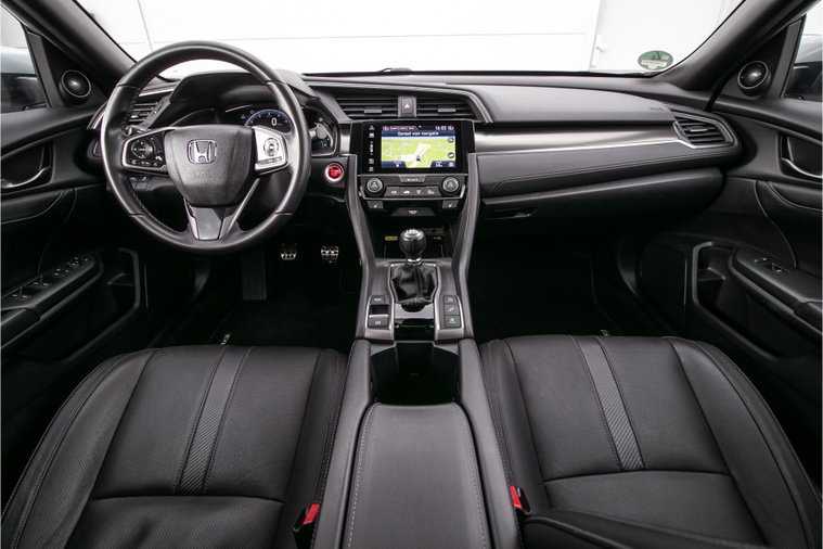 Vehicle Image 16