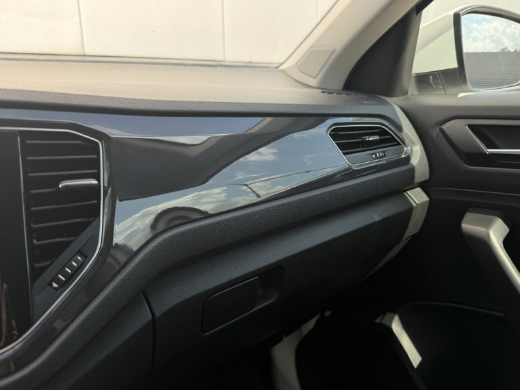Vehicle Image 52