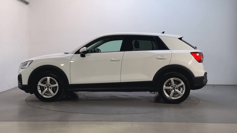Vehicle Image 14