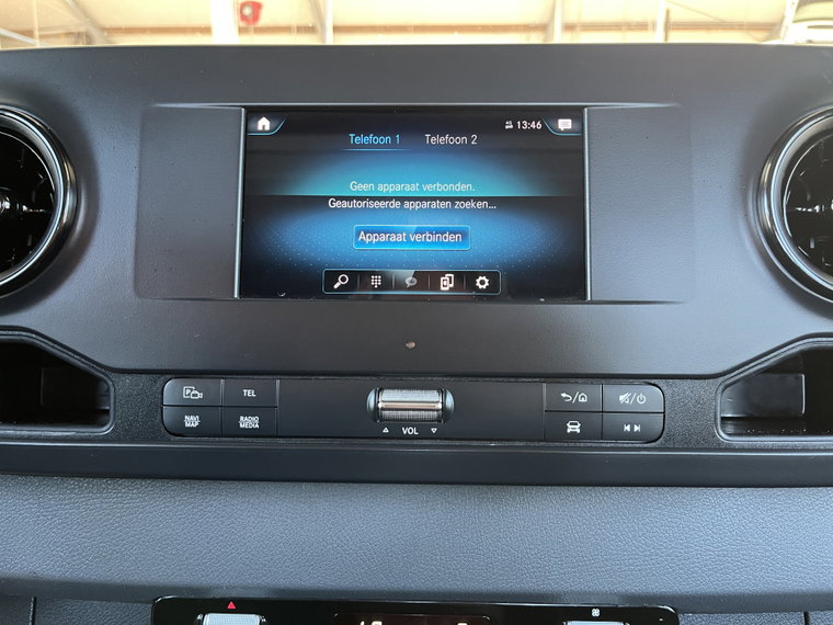 Vehicle Image 39