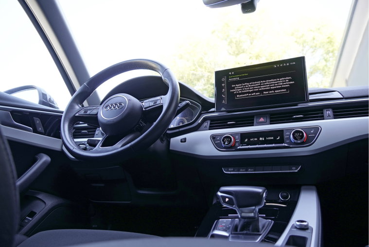 Vehicle Image 19