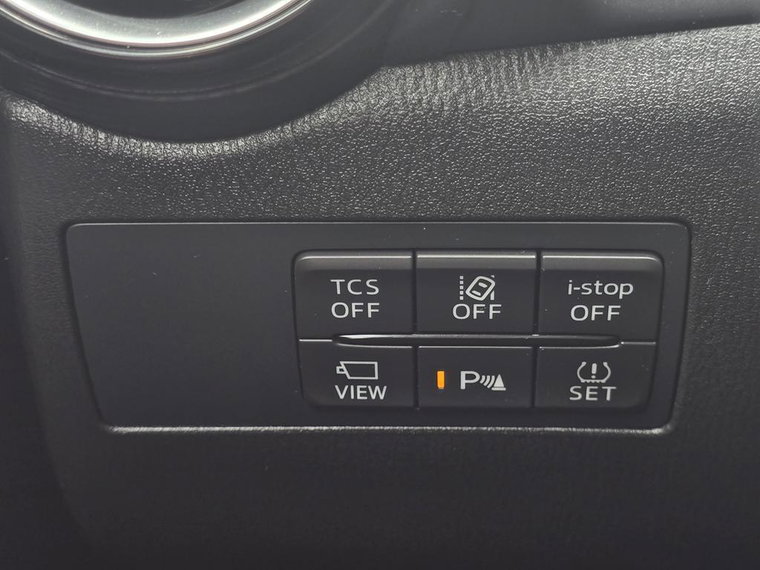 Vehicle Image 27