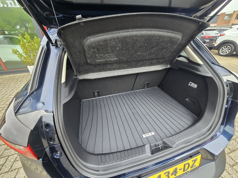 Vehicle Image 33