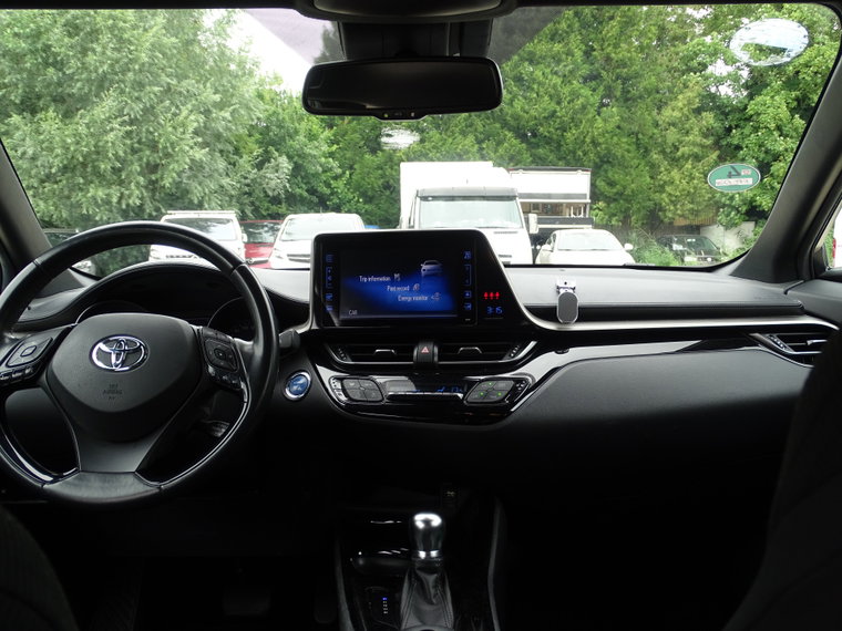 Vehicle Image 13