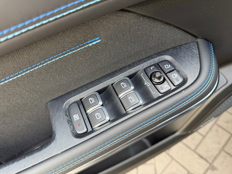 Vehicle Image 27