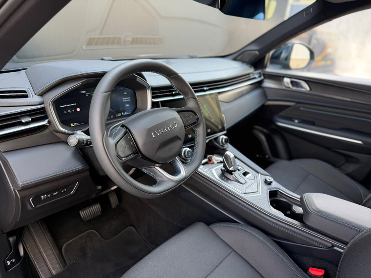 Vehicle Image 35
