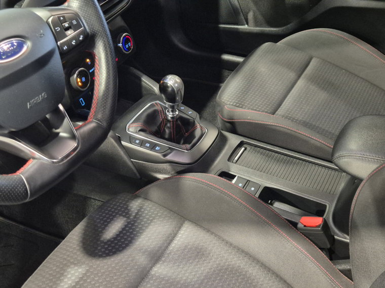 Vehicle Image 33
