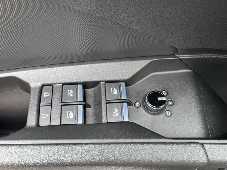 Vehicle Image 56