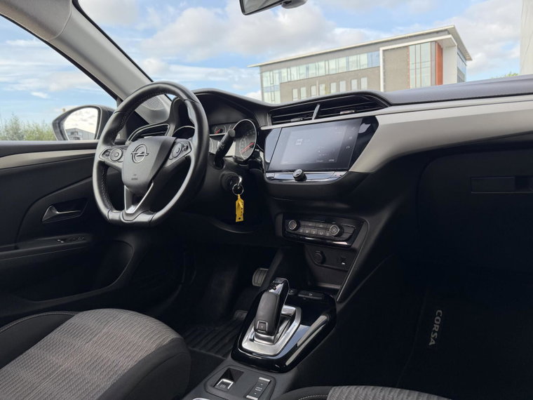 Vehicle Image 19