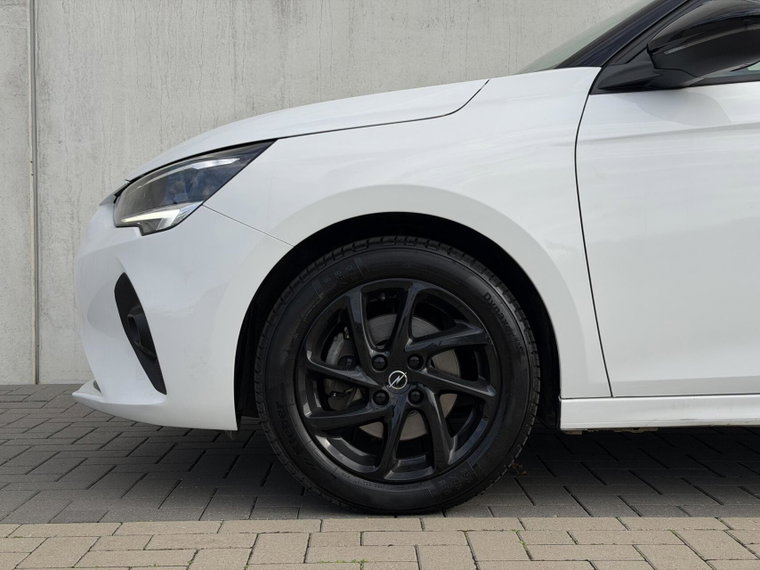 Vehicle Image 21