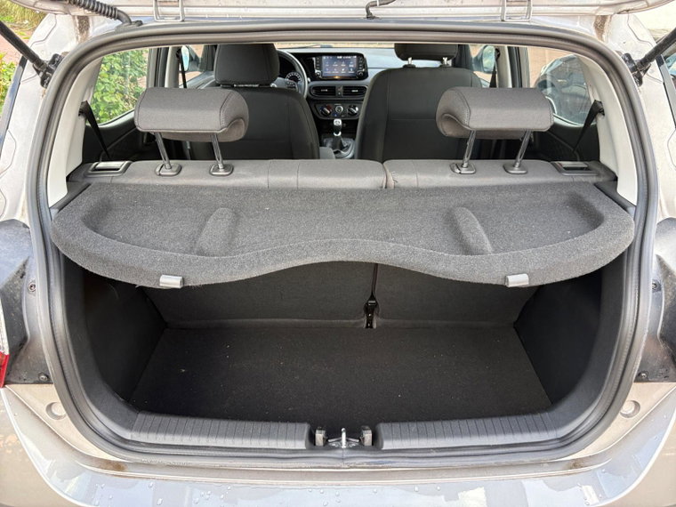 Vehicle Image 23