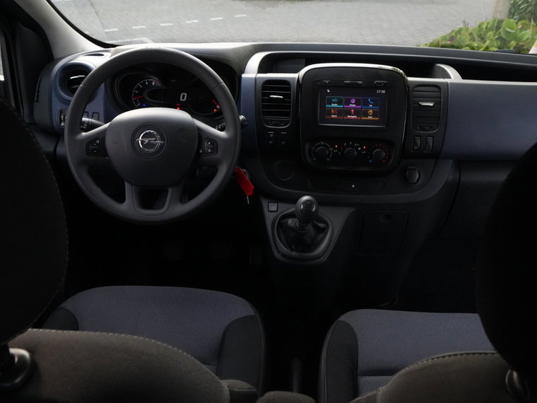Vehicle Image 35