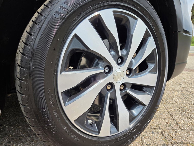 Vehicle Image 19
