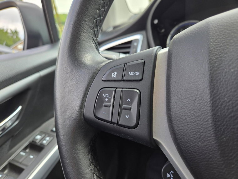 Vehicle Image 33