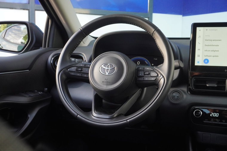Vehicle Image 19