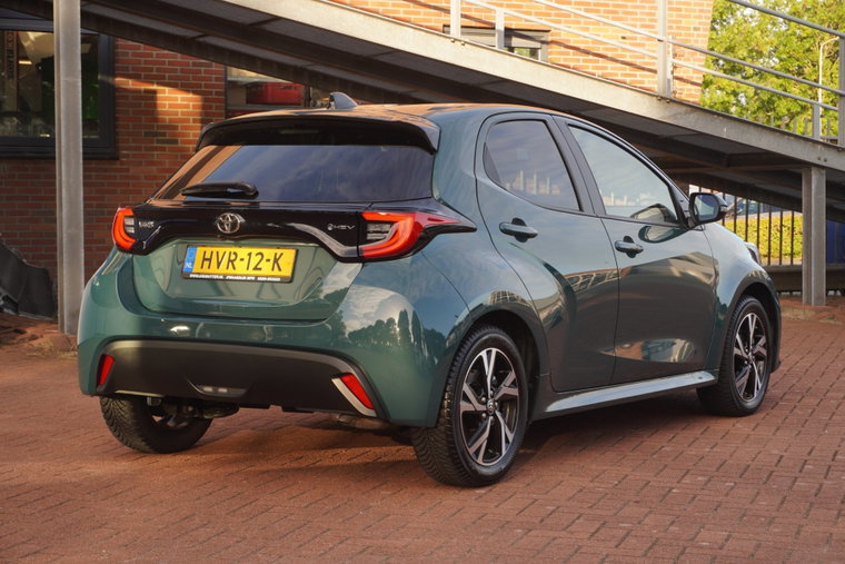 Vehicle Image 4