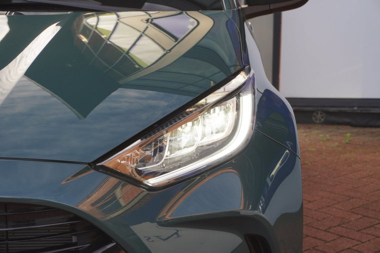 Vehicle Image 7