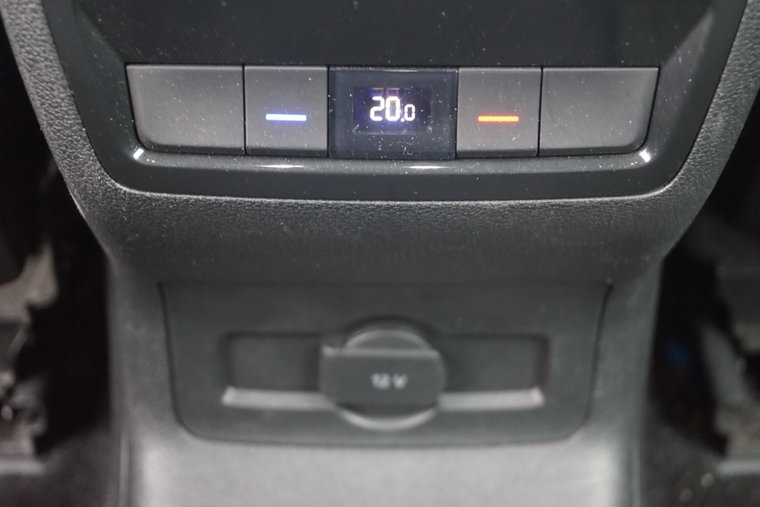 Vehicle Image 38