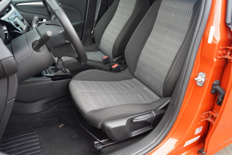 Vehicle Image 19