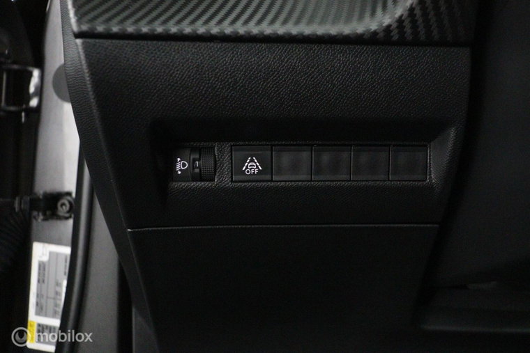 Vehicle Image 38