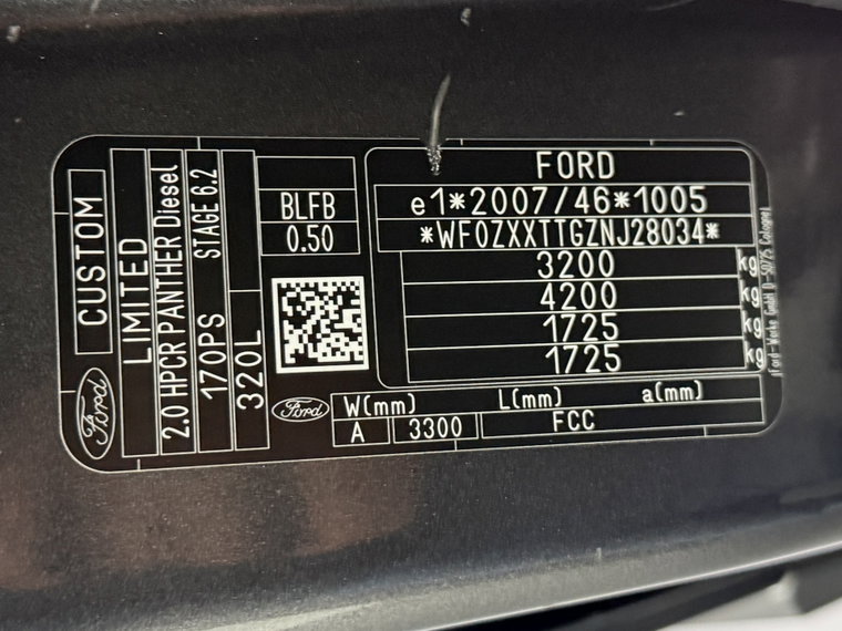 Vehicle Image 32