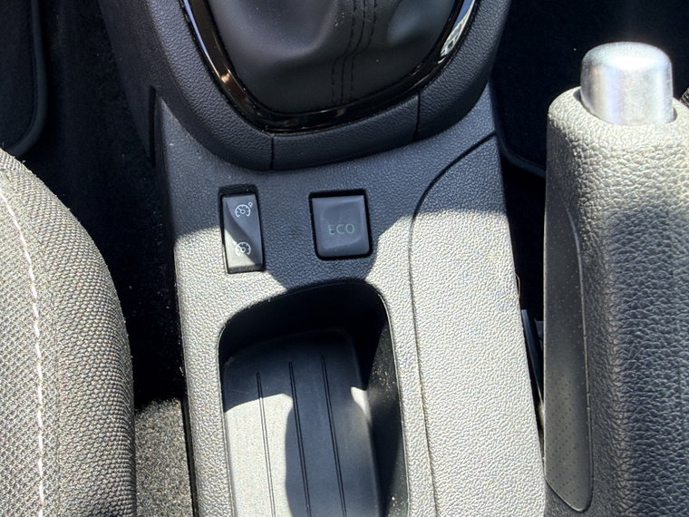 Vehicle Image 27