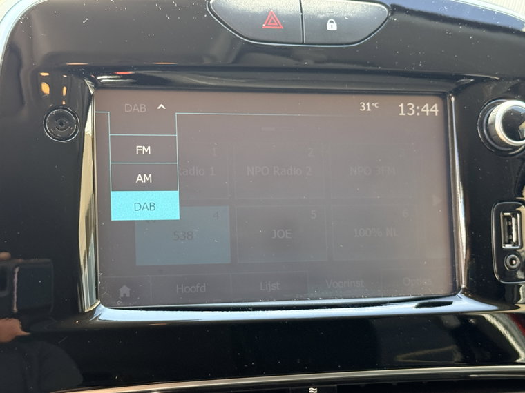 Vehicle Image 38