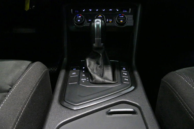 Vehicle Image 26