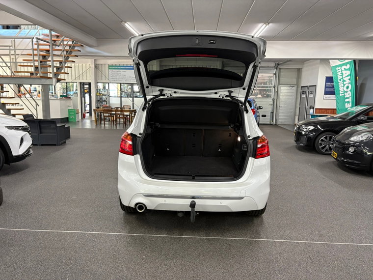 Vehicle Image 36