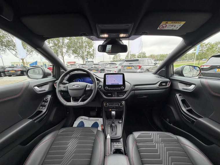 Vehicle Image 19