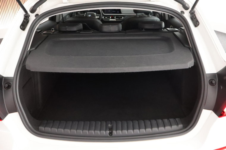 Vehicle Image 38