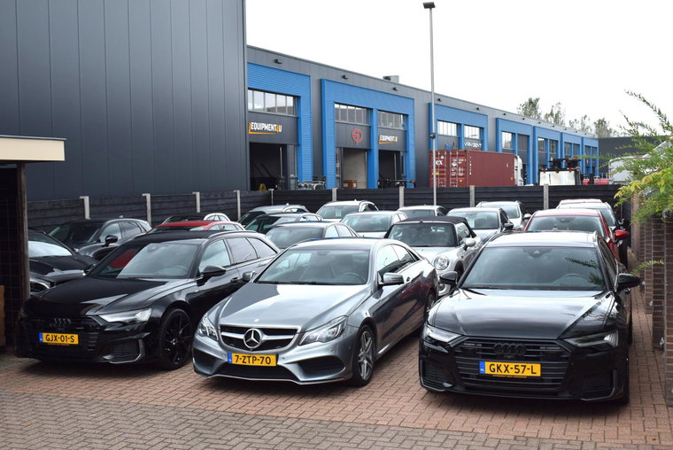 Vehicle Image 30