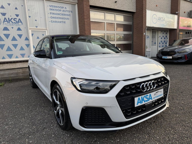 Vehicle Image 30