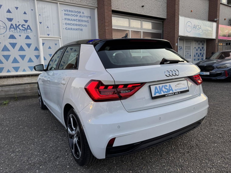 Vehicle Image 31